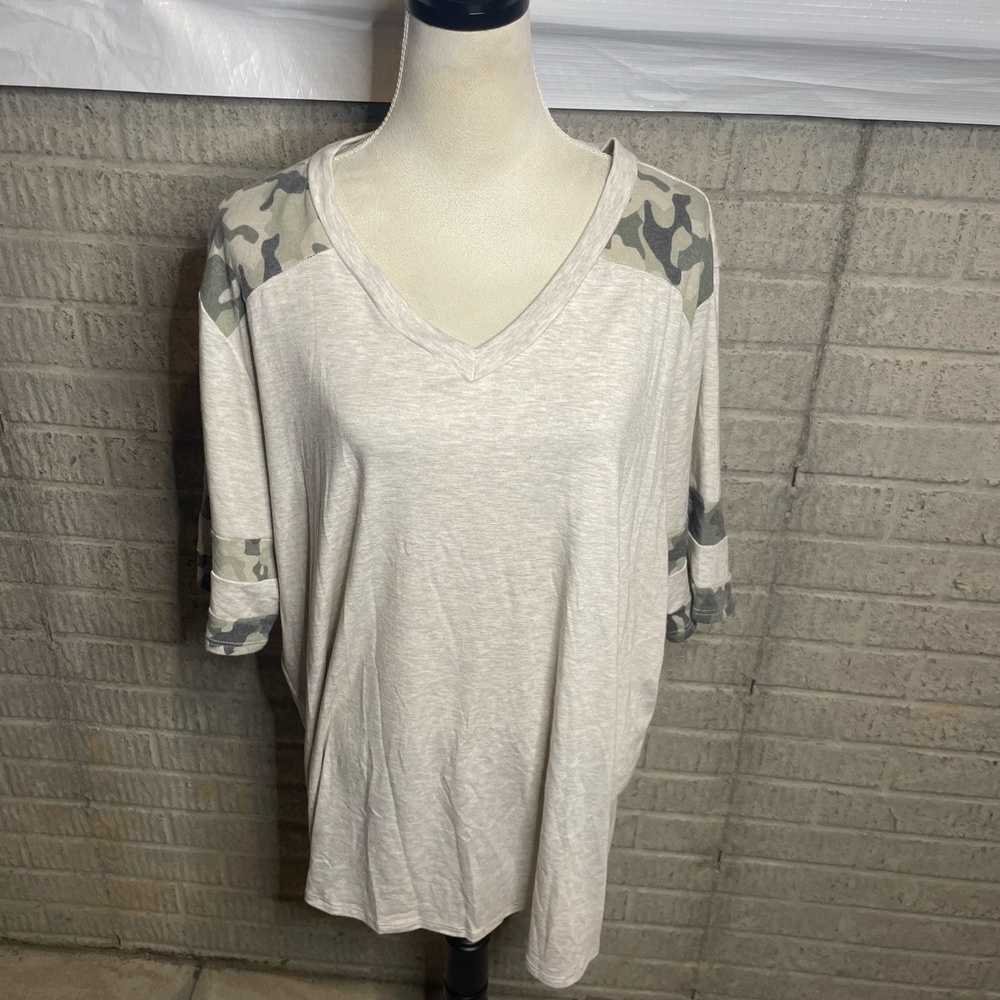 🤍 Camo Sleeve Lightweight Tee | ChicSoul | Plus Size 3X